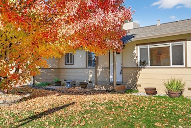 2068 Solar Way, Redding, CA 96002 - photo 4