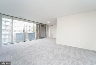 1822 Metzerott Rd unit 308, Adelphi, MD 20783 - photo 6