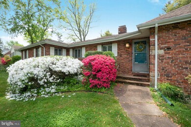 242 Gralan Rd, Catonsville, MD 21228 - photo 3