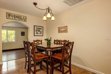 10528 W Caron Dr, Sun City, AZ 85351 - photo 5