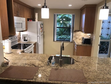 7750 W Mcnab Rd unit 114, Tamarac, FL 33321 - photo 5