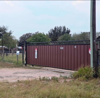 22923 Mile 20 Rd, Edinburg, TX 78542 - photo 2