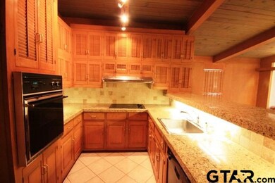 324 E Amherst Dr, Tyler, TX 75701 - photo 5