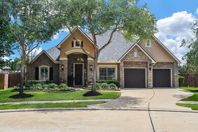 Great curb appeal! Easy access to major roads, trails, schools and more.