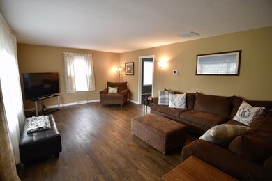 33 Jones Rd, Saratoga Springs, NY 12866 - photo 3