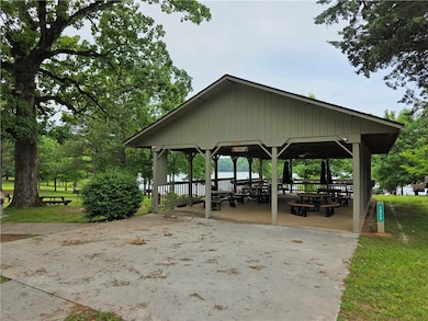 116 Oconee Ave, Chickasaw Point, SC 29693 - photo 2