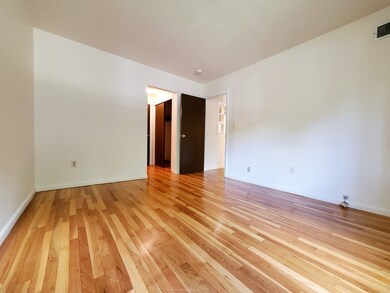 202 Central St unit 5, Stoneham, MA 02180 - photo 7