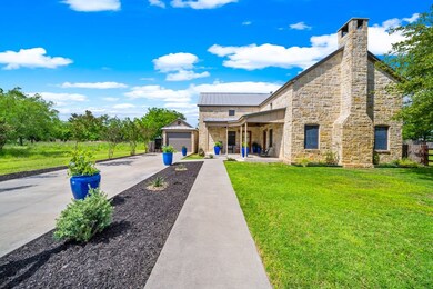 113 Settlement Dr, Fredericksburg, TX 78624 - photo 3