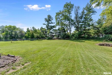 2705 W 47th St, Davenport, IA 52806 - photo 5