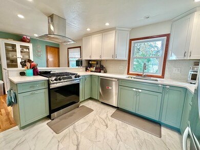 3 Vadnais St, Easthampton, MA 01027 - photo 2