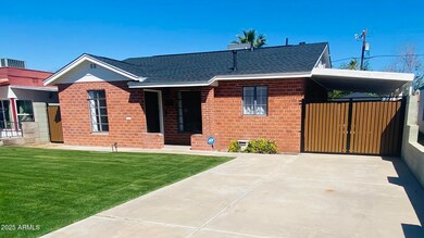 1136 E Almeria Rd, Phoenix, AZ 85006 - photo 2