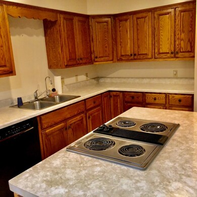 1002 Avenue C, Fredericksburg, TX 78624 - photo 7