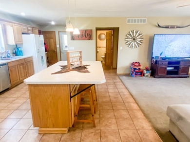 9528 W Front Rd, North Platte, NE 69101 - photo 3