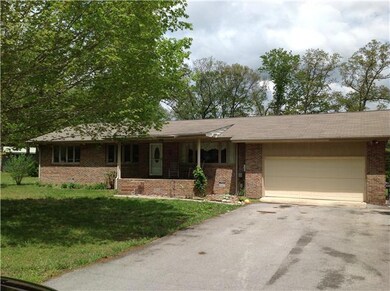 3 Bedroom, 3 Full Bath home with living room and Den!  