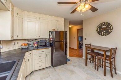 Eat In Kitchen