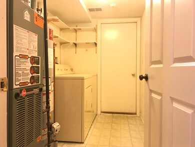 2604 Sheehan Ct unit 101, Naperville, IL 60564 - photo 7