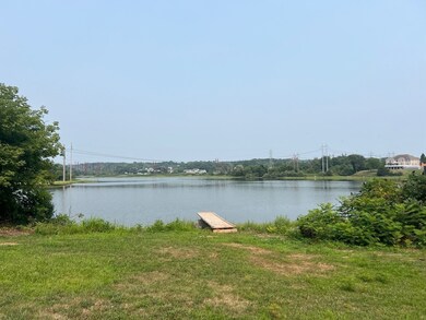 22 Eisenhower Rd, Swansea, MA 02777 - photo 4