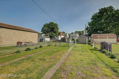 1234 W Montgomery St, Coal Township, PA 17866 - photo 6