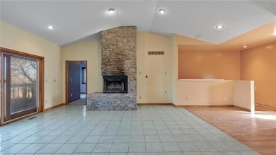 1573 N 1100 Rd, Lawrence, KS 66046 - photo 7