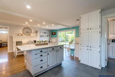 937 Moneda Ave N, Keizer, OR 97303 - photo 7