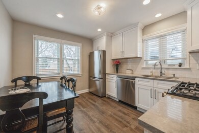 1331 Briar Ct, Des Plaines, IL 60018 - photo 4