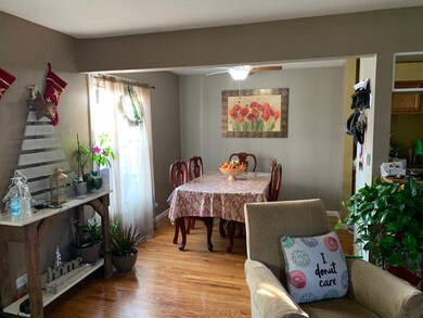 Dining/Kitchen