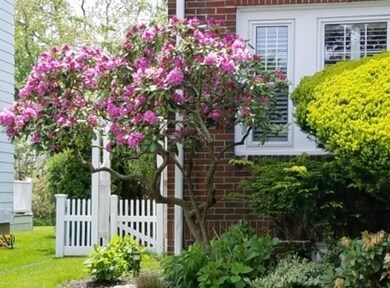 19 Auburndale Rd, Marblehead, MA 01945 - photo 2