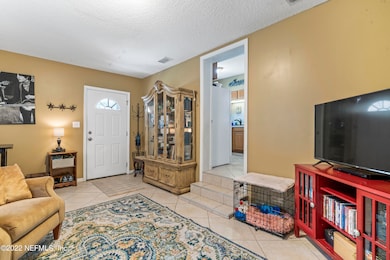 2872 Brackridge Blvd E, Jacksonville, FL 32216 - photo 4