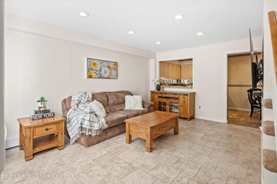 32 Croft Ct, Staten Island, NY 10306 - photo 3