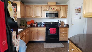 Kitchen 3 pic