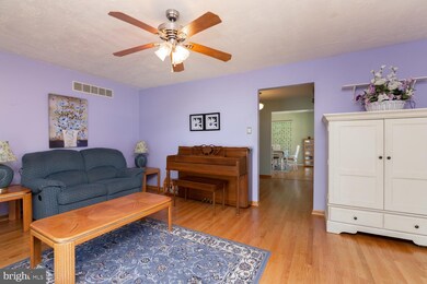 506 Camelot Dr, Brookhaven, PA 19015 - photo 7