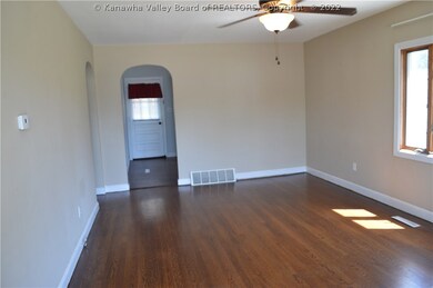 320 19th St, Dunbar, WV 25064 - photo 5