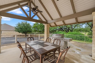 1813 N Chateau Ln unit 7, Kerrville, TX 78028 - photo 4