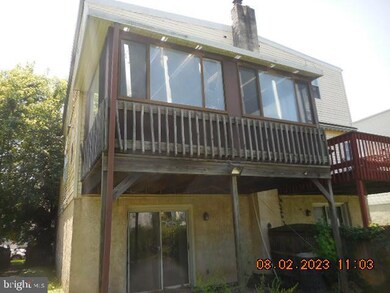 313 Patricia Ln, Secane, PA 19018 - photo 2