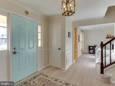 13142 Rounding Run Cir, Herndon, VA 20171 - photo 3