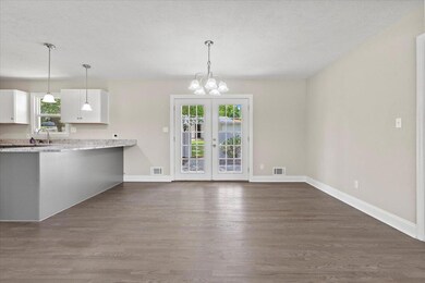 07-Dining Area