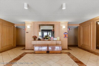 Chestnut Hill at Essex Park unit 4E, Staten Island, NY 10314 - photo 2