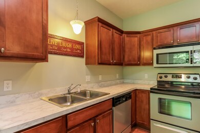 010-Kitchen-1960890-medium