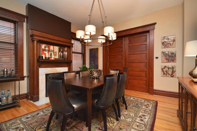 Dining Room (4)