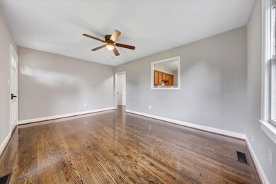 03-MIB04238