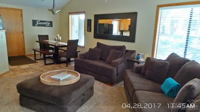17865 Pine Mountain Ln unit 3, Sunriver, OR 97707 - photo 5