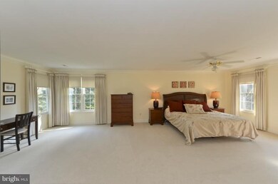 1215 Tottenham Ct, Reston, VA 20194 - photo 4