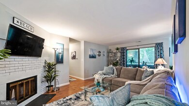 524 Woodmill Dr, East Windsor, NJ 08512 - photo 3