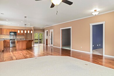 826 SW Bryn Ct, Grants Pass, OR 97527 - photo 4