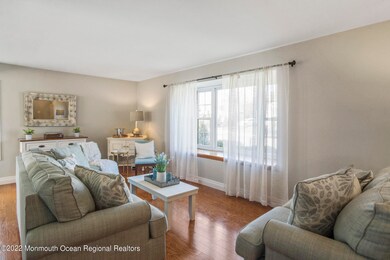 _RMJ7714 living room