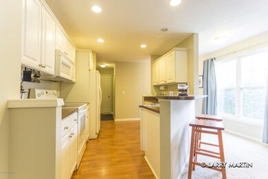 798 Stevenspoint SE unit 9, Byron Center, MI 49315 - photo 5