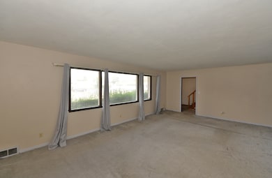 2711 Gilson St, Racine, WI 53403 - photo 4