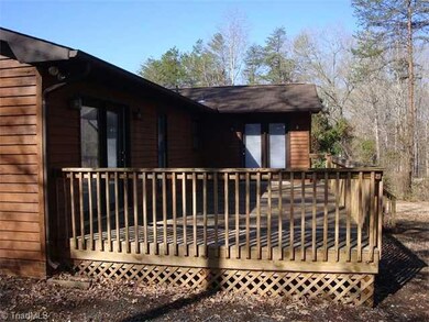 3001 Sharron Dr, Asheboro, NC 27205 - photo 3