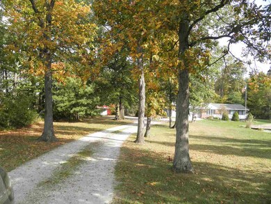 5865 Co Rd 31, Auburn, IN 46706 - photo 2