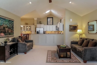 007-Living_Room-1409896-mls